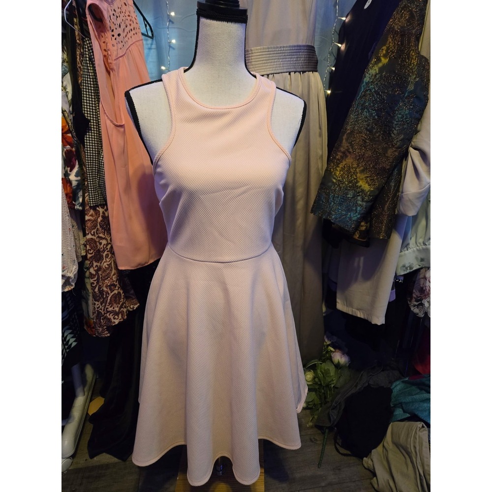 Lulu's Now or Skater Peach Mini Dress Sz Medium Sleeveless Racerback MSRP $44